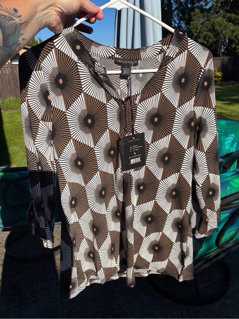 Carolyn Taylor Brown, White & Black Geometric Tunic Blouse